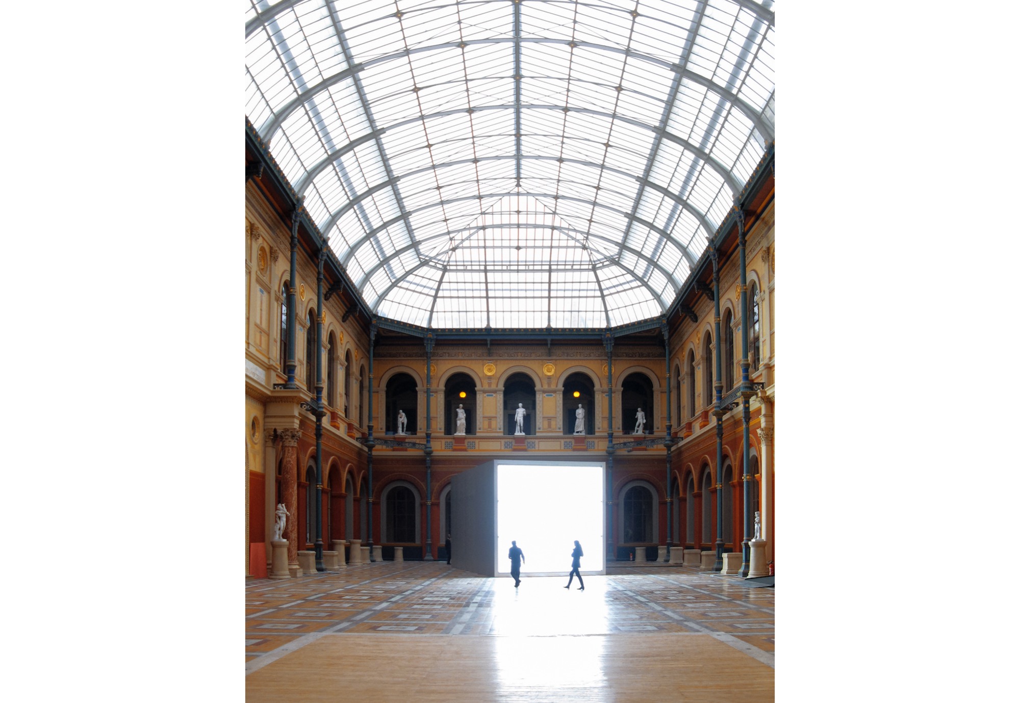 【美術手帖プレミアム会員限定】3月11日（水）「アルフレド・ジャー　あなたと私、そして世界のすべての人たち」（東京オペラシティ アートギャラリー）  解説つき貸切鑑賞会に30名様をご招待